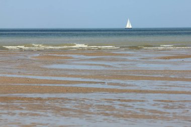 Hollanda 22 Ağustos 2015: Brouwersdam 'daki Kuzey Denizi