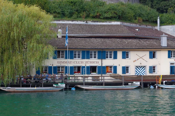 Schweiz. Zurich. Floden Limmat. — Stockfoto