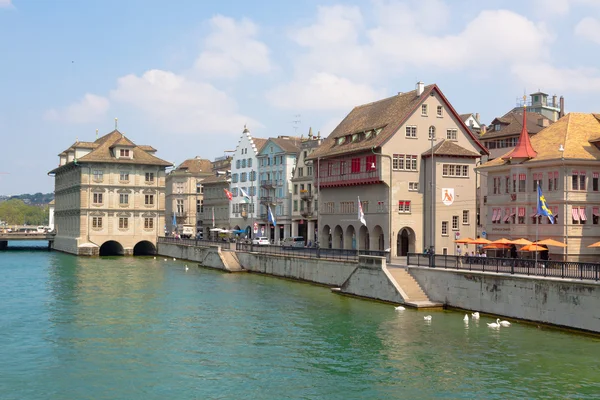 Switzerland. Zurich. The Limmat River. — Stock Photo, Image