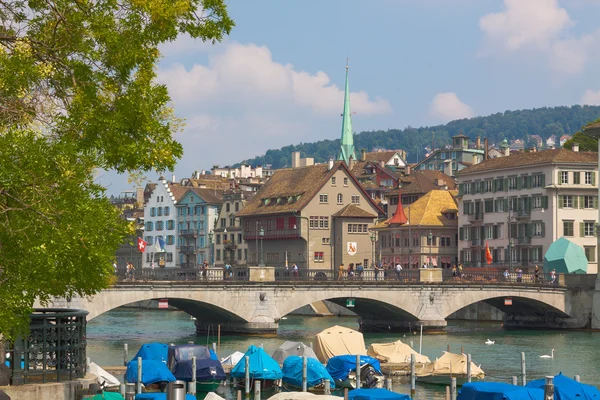 Switzerland. Zurich. The Limmat River. — Stock Photo, Image