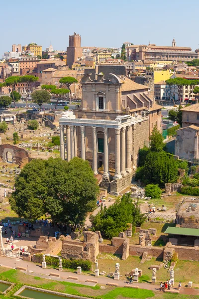 Roma.Itália.O fórum romano .. — Fotografia de Stock
