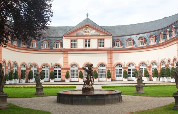 Κάστρο του μετράει και πρίγκιπες του Νασάου-Weilburg — Φωτογραφία Αρχείου