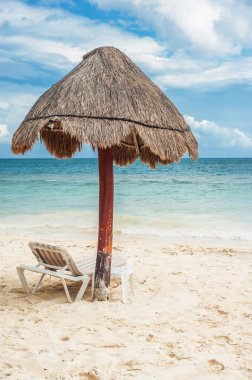 şemsiye ve salon sandalye