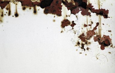 paslı duvar blues ve morlar beyaz boyalı