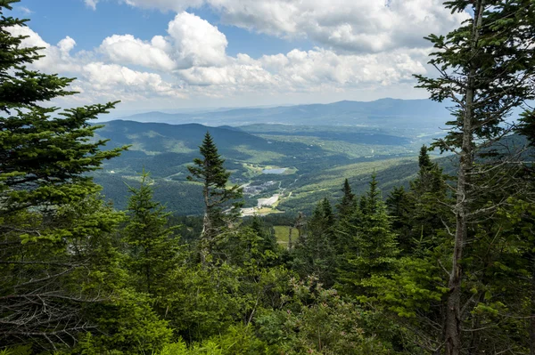 Toppen av mount mansfield i vermont — Stockfoto