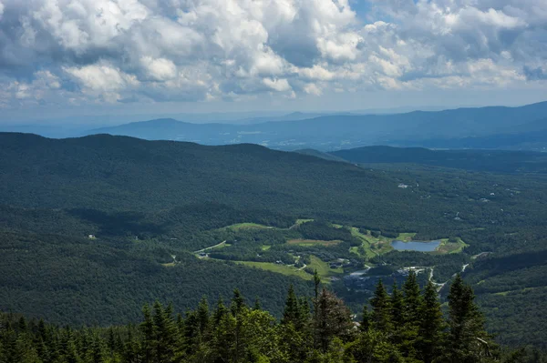 Vrchol mount mansfield ve Vermontu — Stock fotografie