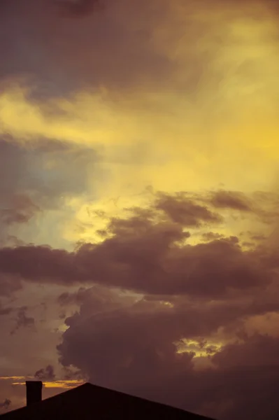 Виспийский облачный ландшафт — стоковое фото