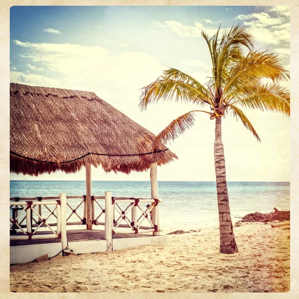 Gazebo de playa, estilo instagram —  Fotos de Stock