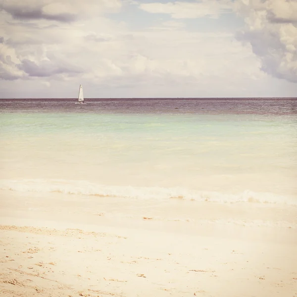 Sailboat, instagram style — Stock Photo, Image