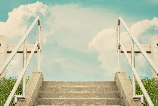 Stairs leading to the sky — Stock Photo, Image