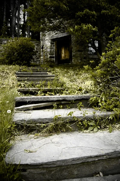 Staircase to stone building — Stock Photo, Image