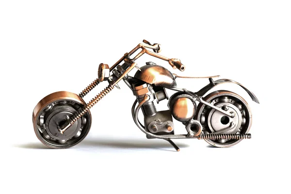 Beyaz arka plan üzerinde motosiklet. Vintage özel motosiklet oyuncak — Stok fotoğraf