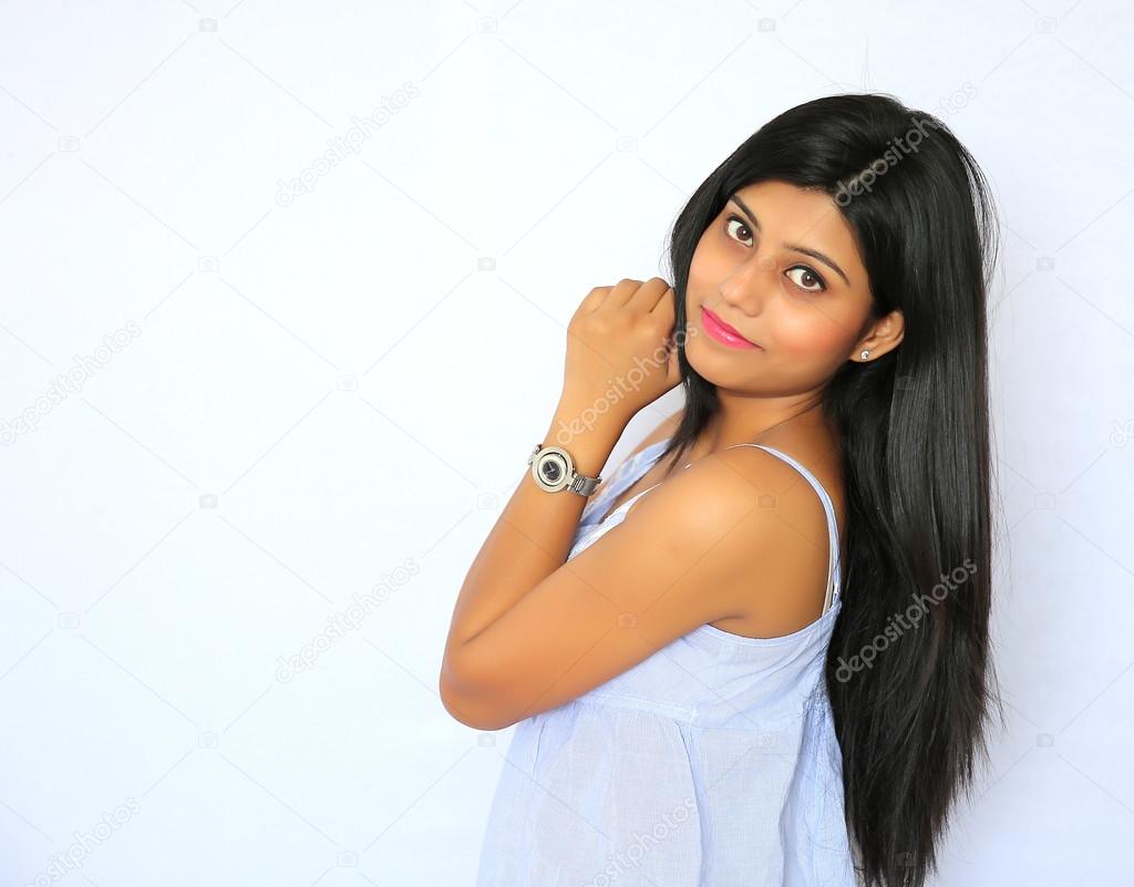 Looks - Indian stylish girl images video dress - Indian stylish girl images video