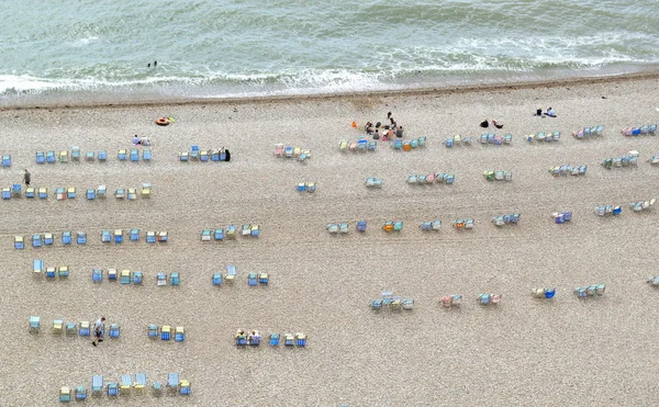 Cadeiras de verão na praia — Fotografia de Stock