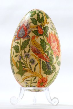 süslü yumurta