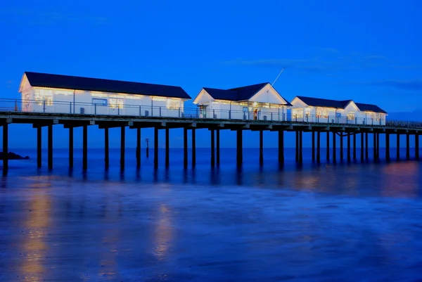 Southwold Pier ao pôr do sol — Fotografia de Stock