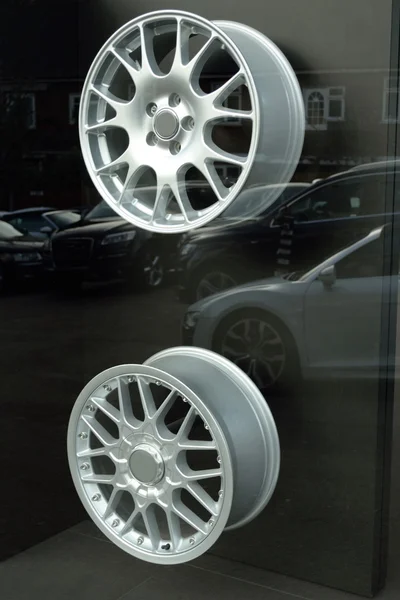 Silver alloy wheels — Stock Photo, Image