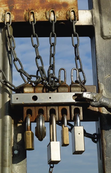 Detail van metalen poort — Stockfoto