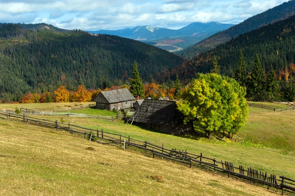 Herbstliche Landschaft — Stockfoto