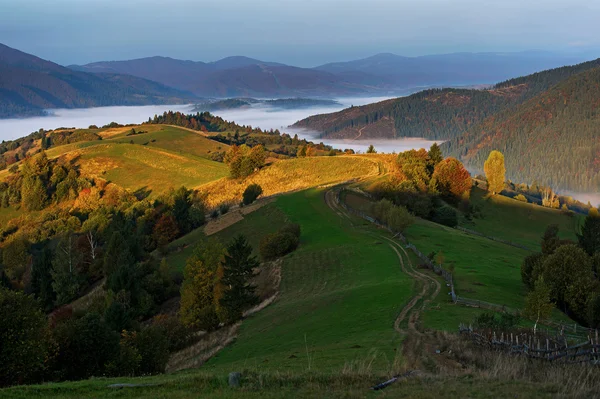 Jesień krajobraz w montains Obrazy Stockowe bez tantiem