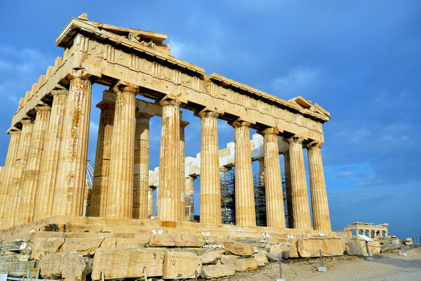 Парфенон на Акрополе в Афинах
