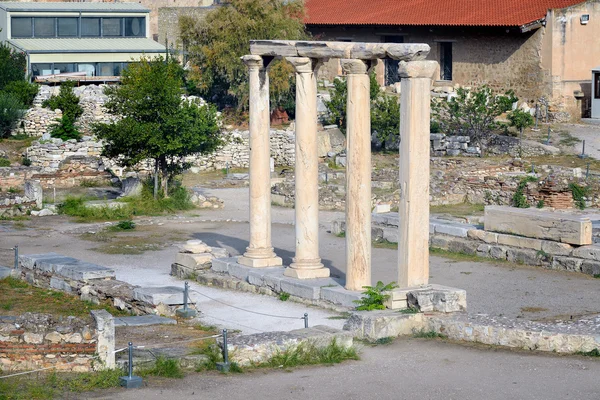 Antigua biblioteca de Adriano, ciudad de Atenas, Grecia — Foto de Stock