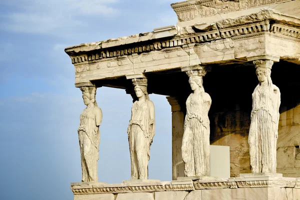 Caryatides em Acropolis de Atenas — Fotografia de Stock