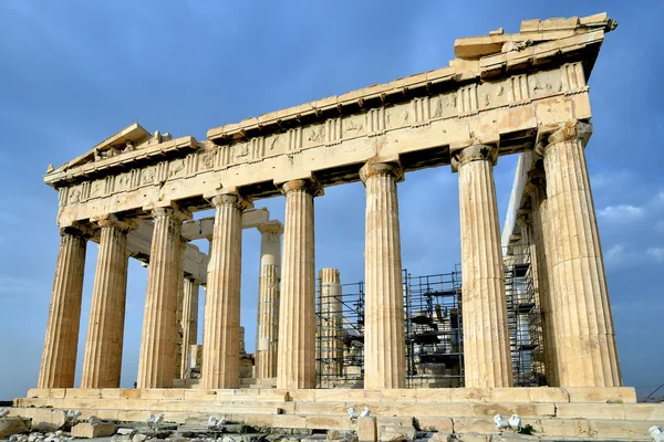 Pártenon na Acrópole em Atenas — Fotografia de Stock