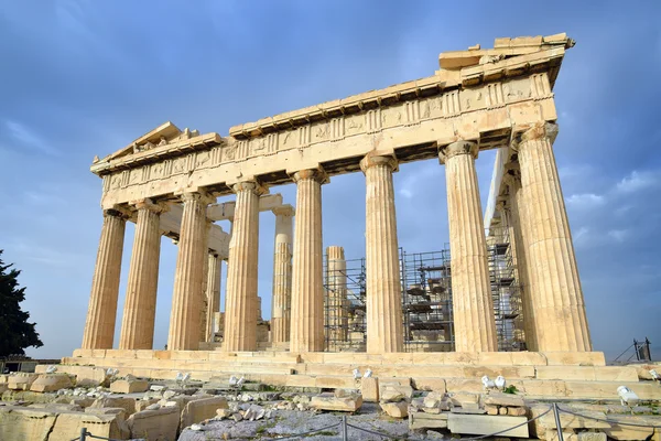 アテネのアクロポリスにパルテノン神殿 — ストック写真