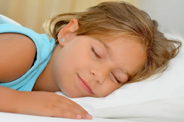 Sweet dreams, girl sleeping — Stock Photo, Image