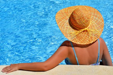 Gerçek kadın güzellik onu yaz tatil keyfi