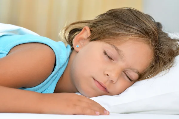 Dolci sogni, ragazza che dorme — Foto Stock