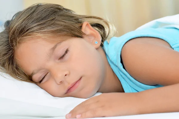 Dolci sogni, ragazza che dorme — Foto Stock