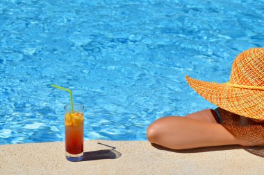 Gerçek kadın güzellik onu yaz tatil keyfi