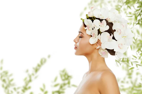 Vrouw Schoonheid Bloemen Haarstijl Frisse Gladde Huid Gezonde Haarverzorging Biologische — Stockfoto