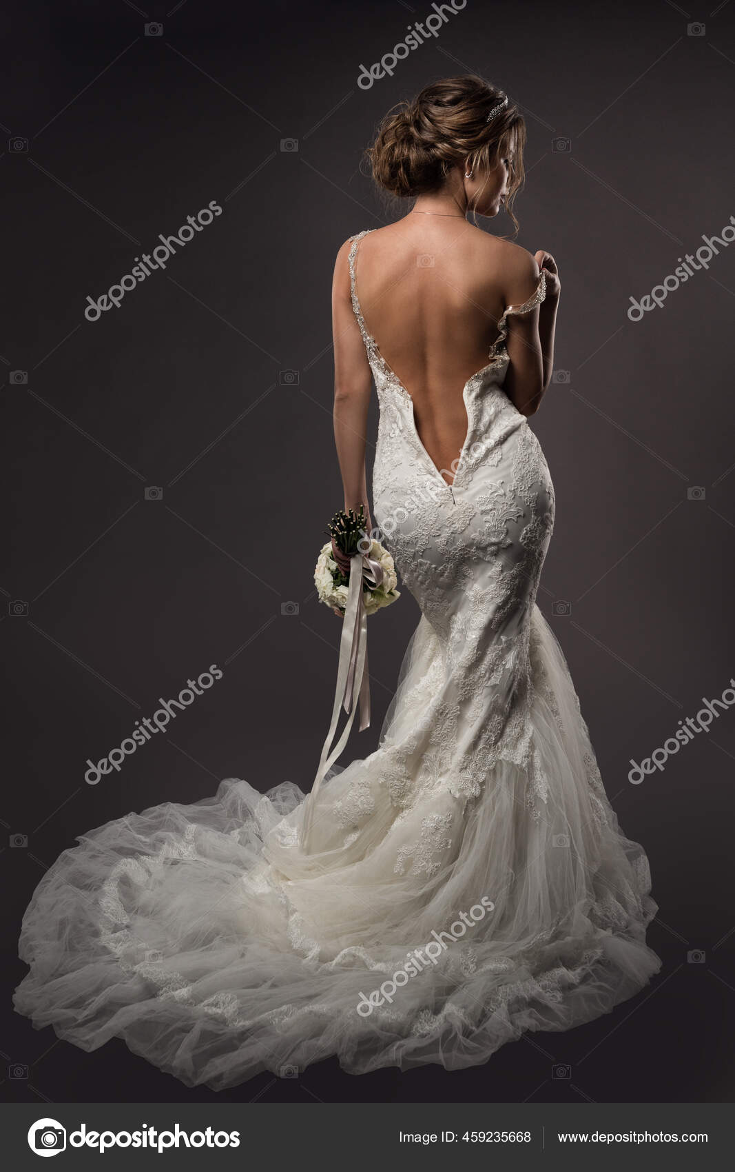 18,071 White Lace Evening Gown Stock Photos, High-Res Pictures, and Images  - Getty Images