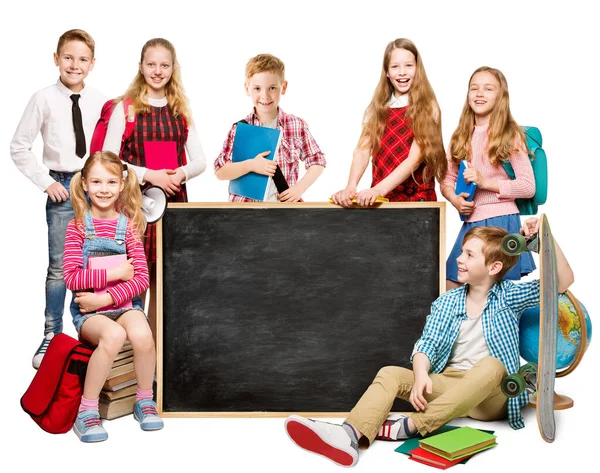 Eine Gruppe Glücklicher Schulkinder Neben Der Tafel Kinder Lernen Und — Stockfoto