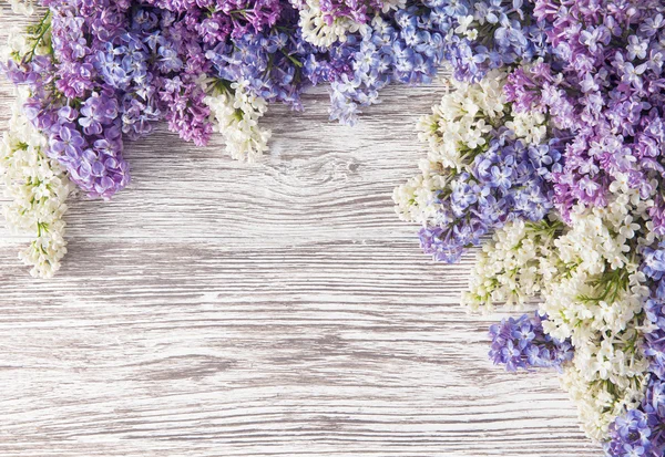 Lilac Flowers Bouquet on Wooden Plank Background, Spring Purple White Wood — Stok Foto
