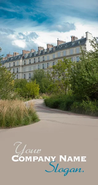 Parisian buildings from a park — Stock Photo, Image