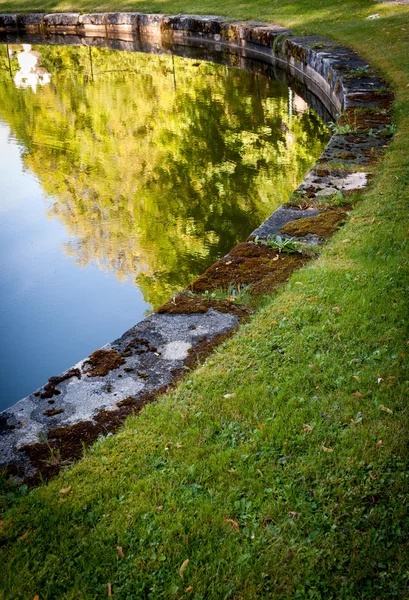 Am Teich ein — Stockfoto