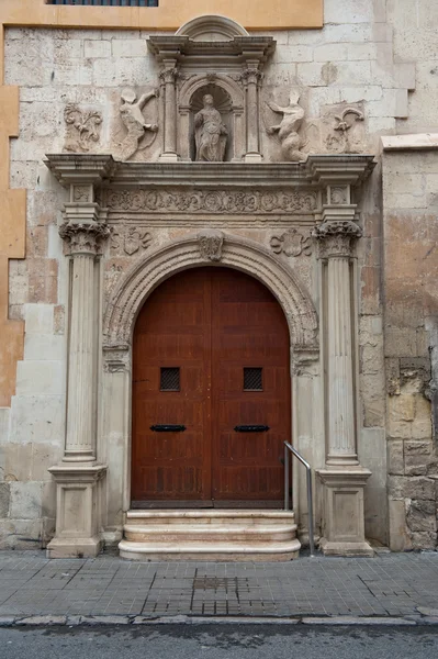 Kyrkliga dörren — Stockfoto