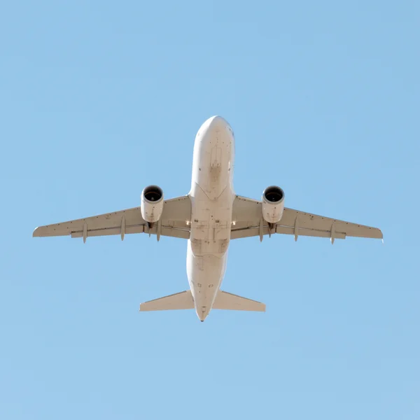 Flying plane — Stock Photo, Image