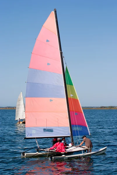 Vela de catamarã — Fotografia de Stock