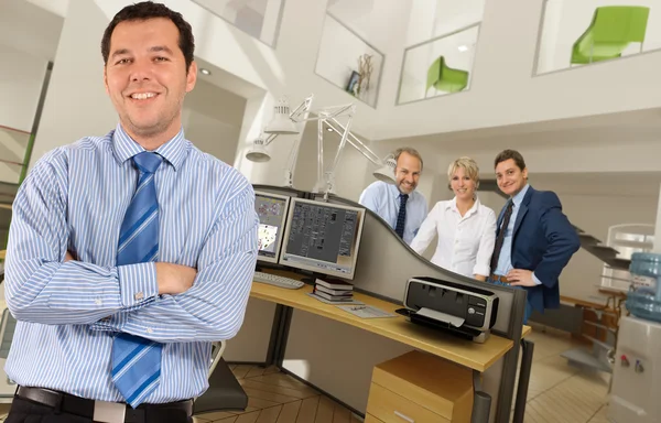 Les gens au bureau — Photo