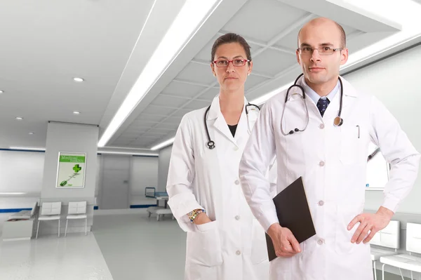 Läkarna på sjukhuset — Stockfoto