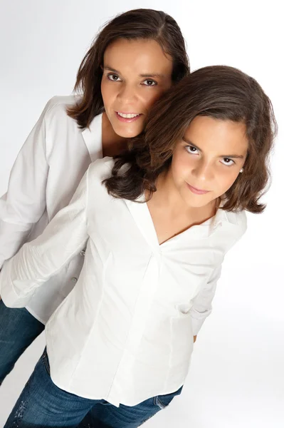 Anne ve kızı bağ — Stok fotoğraf
