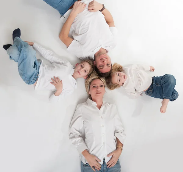 幸せな家族の輪 — ストック写真