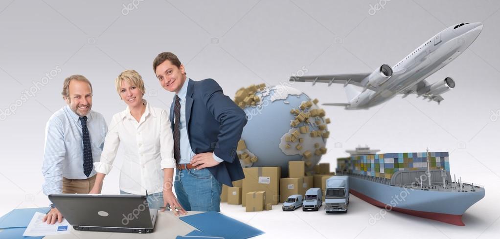 Логист мужчина. Логист профессия. Менеджер логистических услуг. Менеджер логистики. Логист.