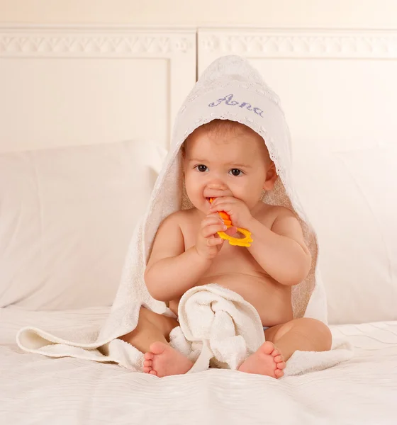 Bambino dopo il bagno — Foto Stock