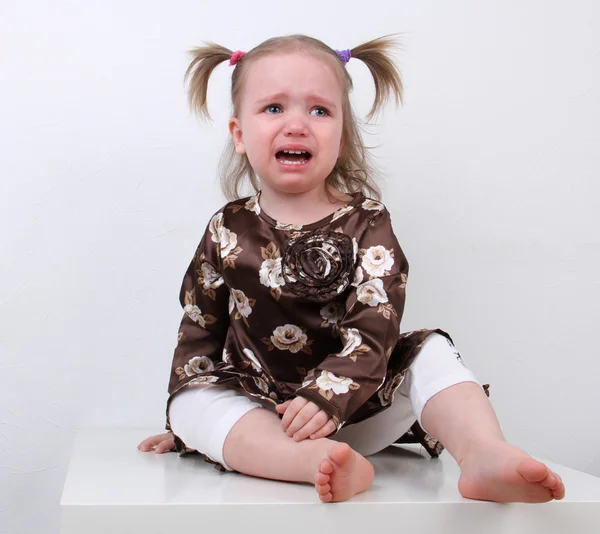 Dziewczynka płacze — Zdjęcie stockowe